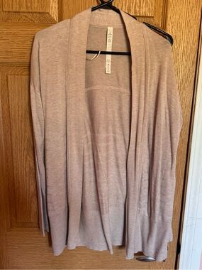 Lululemon Graceful Embrace Wrap